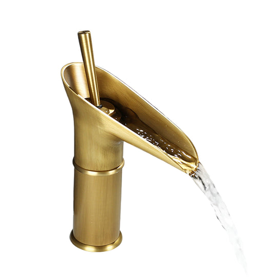 Antik Badeværelsesarmatur med Vandfaldstud Design 3