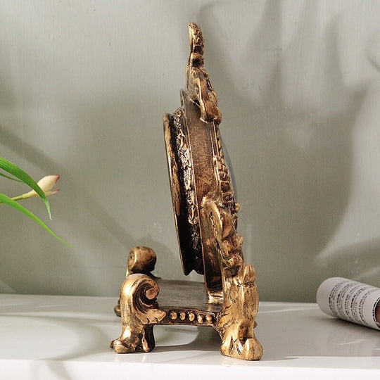 Antik Dekorativt Bordur i Retro Stil 2