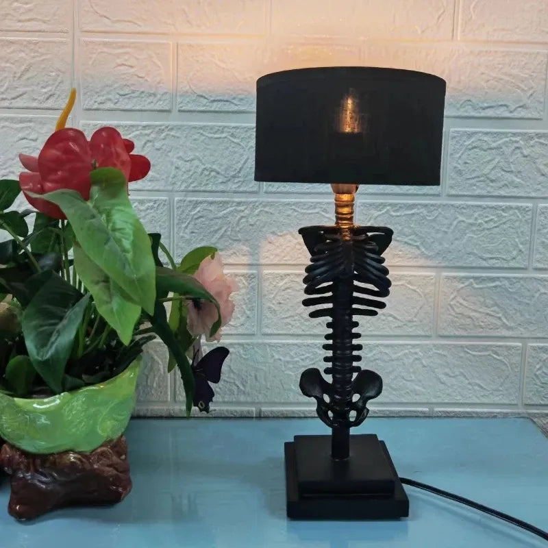 Bordlampe Gotisk Design med USB-Opladning til Stue og Soveværelse 3