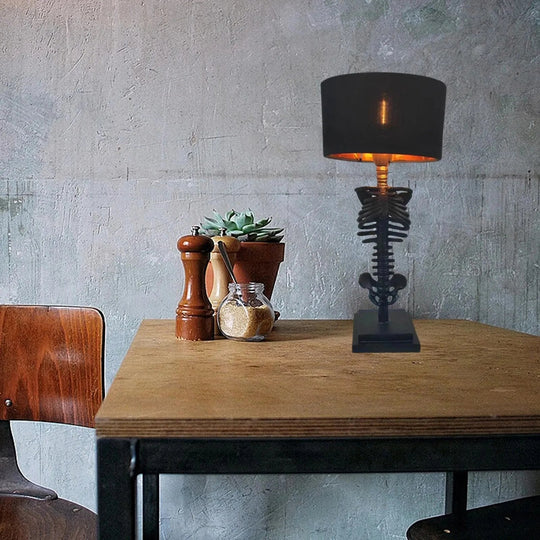 Bordlampe Gotisk Design med USB-Opladning til Stue og Soveværelse 4