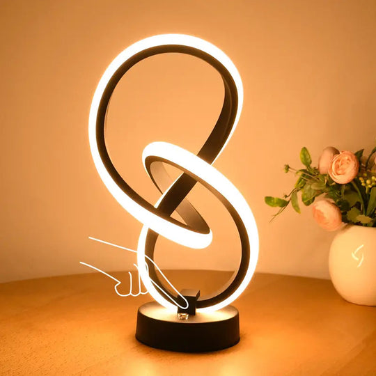 Dæmpbar Lampe Elara - Minimalistisk Design 0