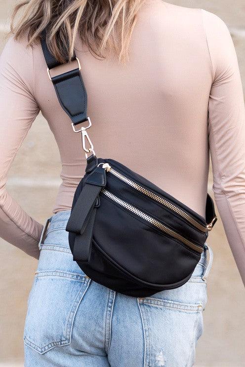 Dame Crossbody Taske Crescent Nylon med Dobbelt Lynlås og Justerbar Rem 4