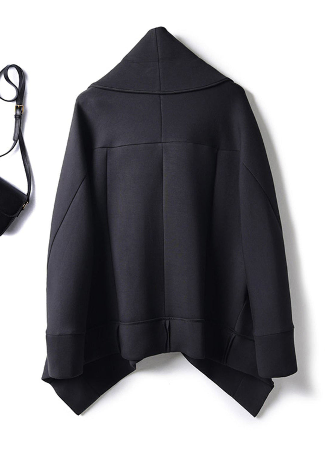 Dame Frakke med Peter Pan Krave og Batwing Ærmer 1