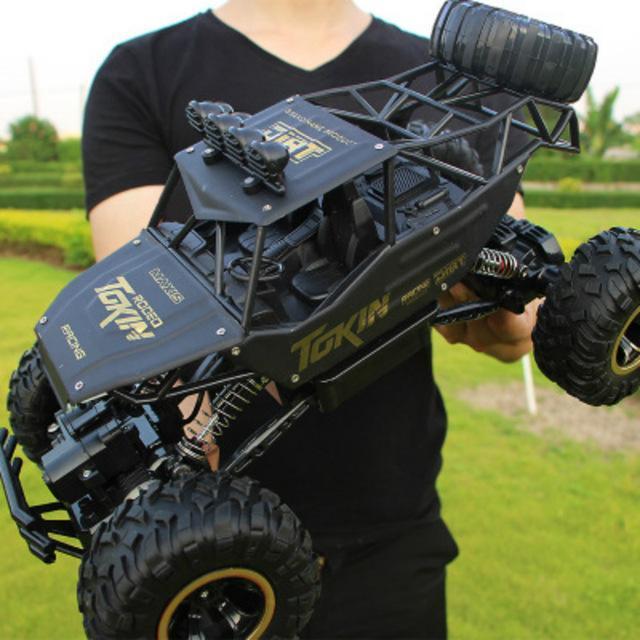 Fjernstyret Bil 4WD Off-Road med Dobbeltmotorer til Børn og Voksne 8