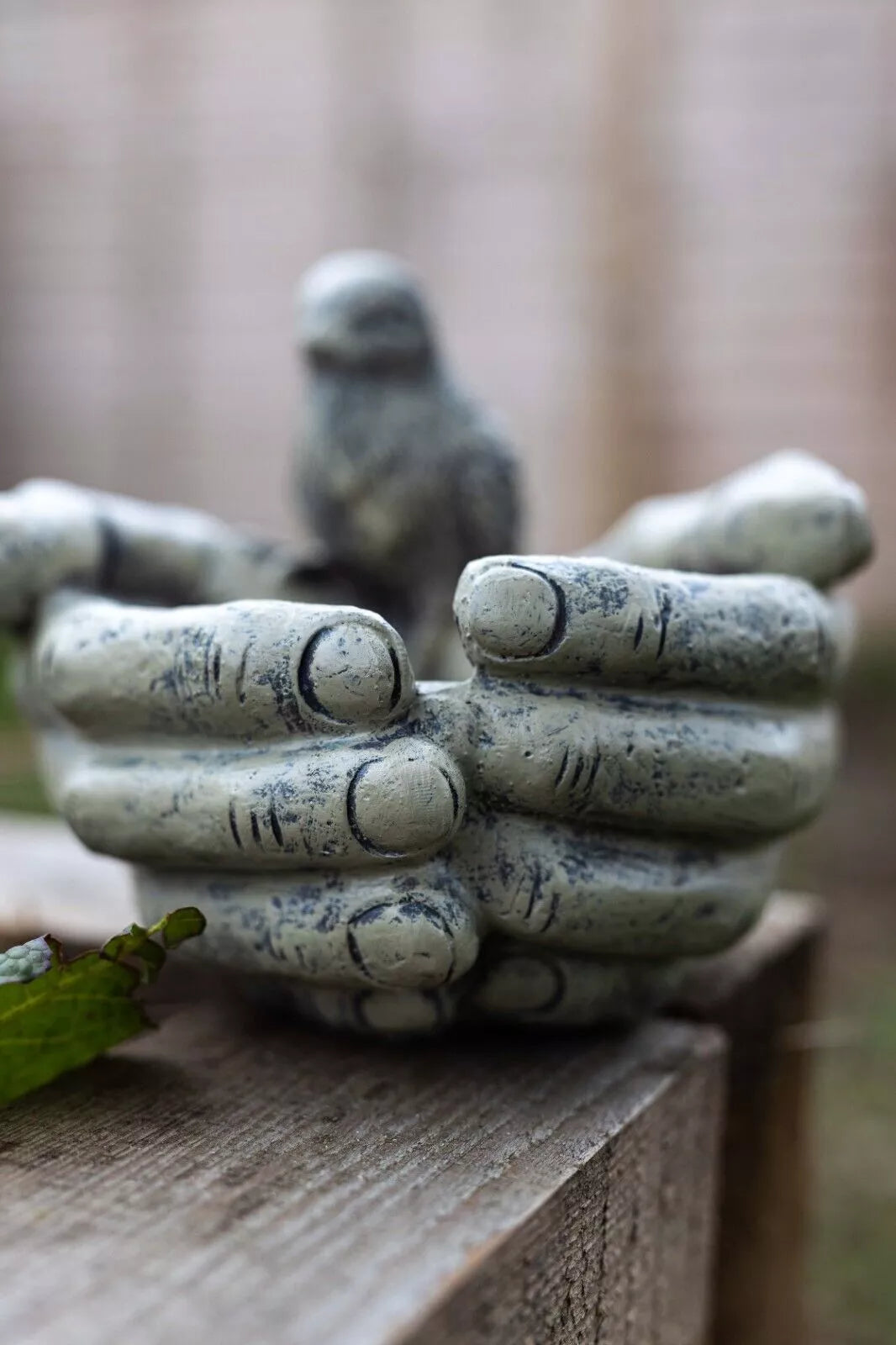 Fuglefoderhus i Håndform til Udendørs Dekoration 3