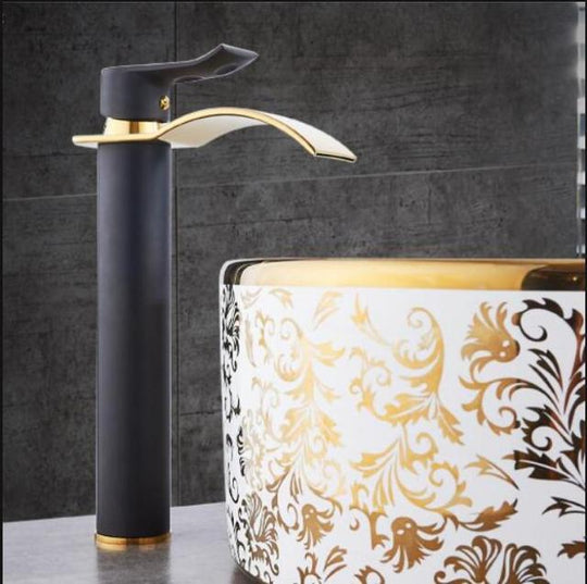 Håndvaskarmatur Vandfaldsdesign 11