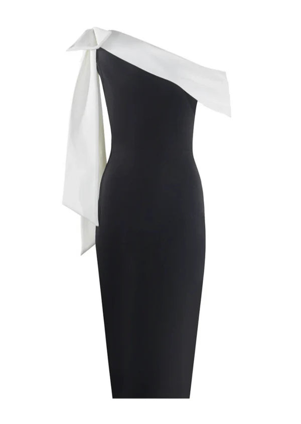 Kvinders Elegant Robe Med En Skulder Bandage 0