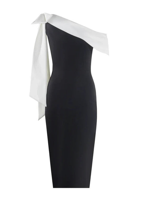 Kvinders Elegant Robe Med En Skulder Bandage 0