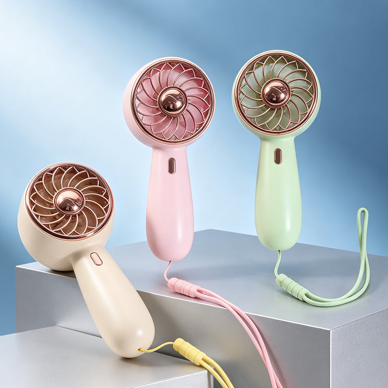 Kvinders Håndholdt Ventilator Med Stilfuldt Design 1