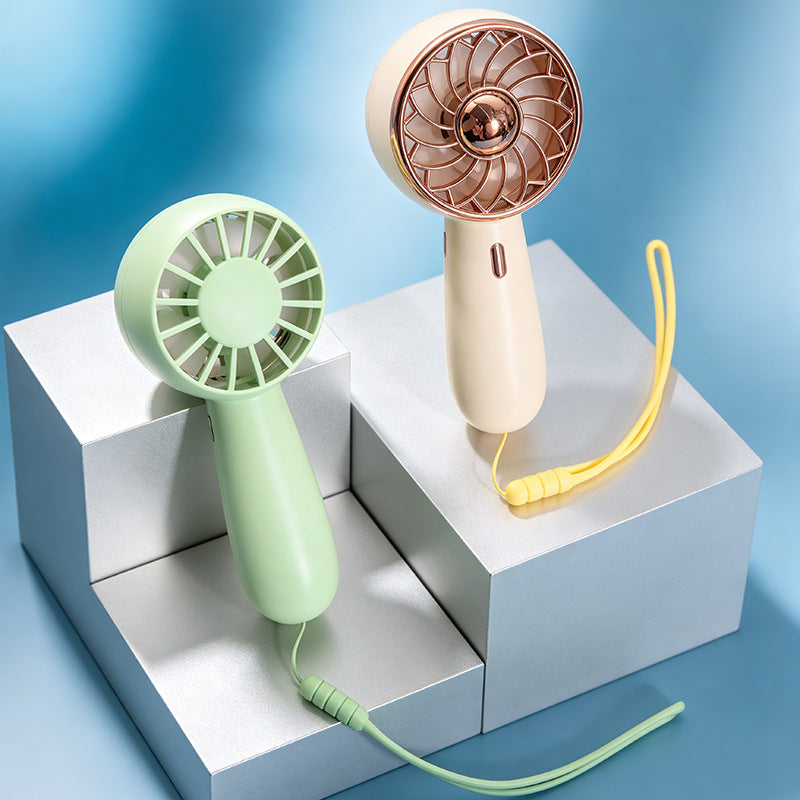 Kvinders Håndholdt Ventilator Med Stilfuldt Design 5
