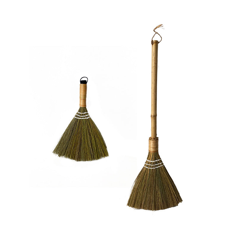 Kvinders Håndlavet Kost med Traditionelt Design 8