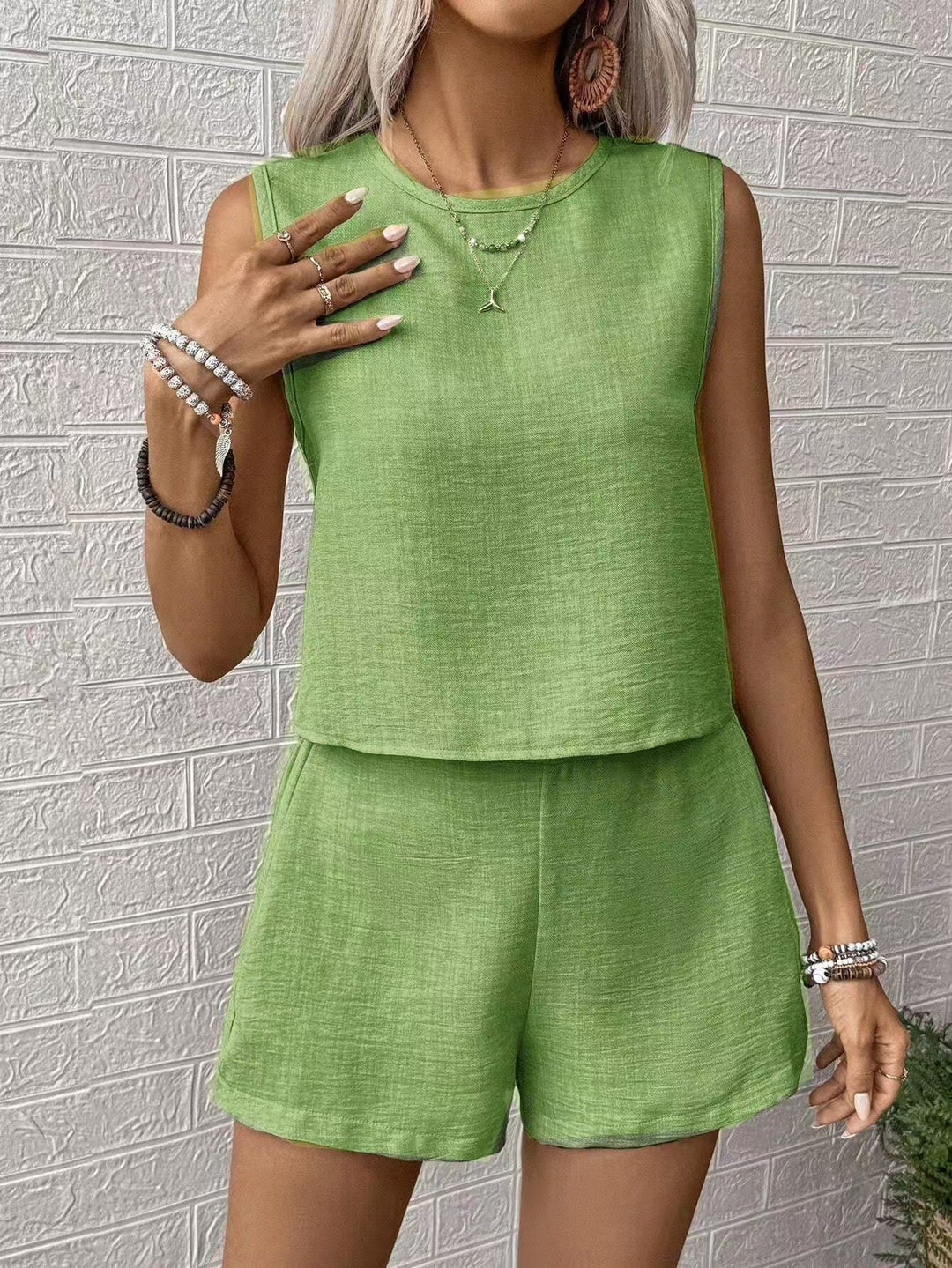 Kvinders To-dels Sæt - Letvægt Vævet - Afslappet Pasform - Cropped Top & Højtaljede Shorts 4