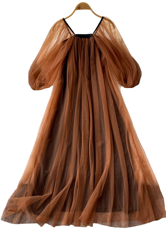 Kvinders Tyl Kjole med Firkantet Krave og Lanterneærmer 0