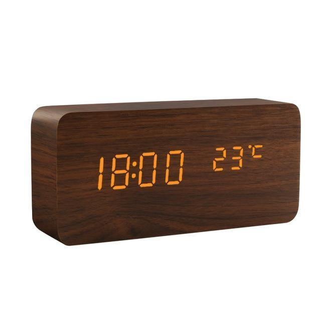 LED Vækkeur i Træ med Digital Display og Snooze-Funktion 10
