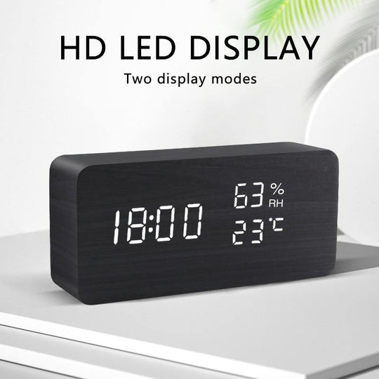 LED Vækkeur i Træ med Digital Display og Snooze-Funktion 3