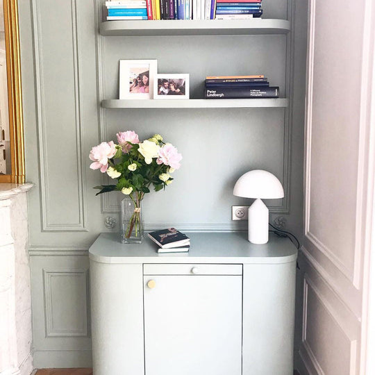 Minimalistisk Bordlampe med Geometrisk Design til Indretning 10