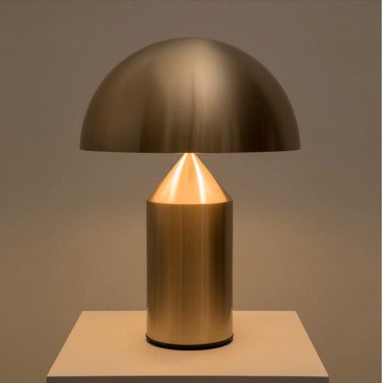 Minimalistisk Bordlampe med Geometrisk Design til Indretning 2