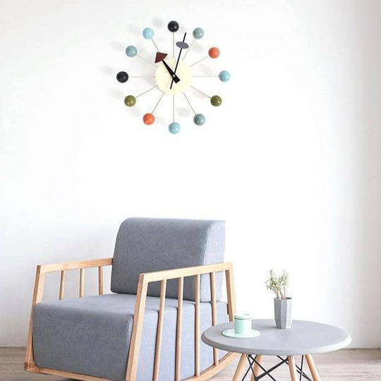 Minimalistisk Vægur i 3D Kugle Design 3