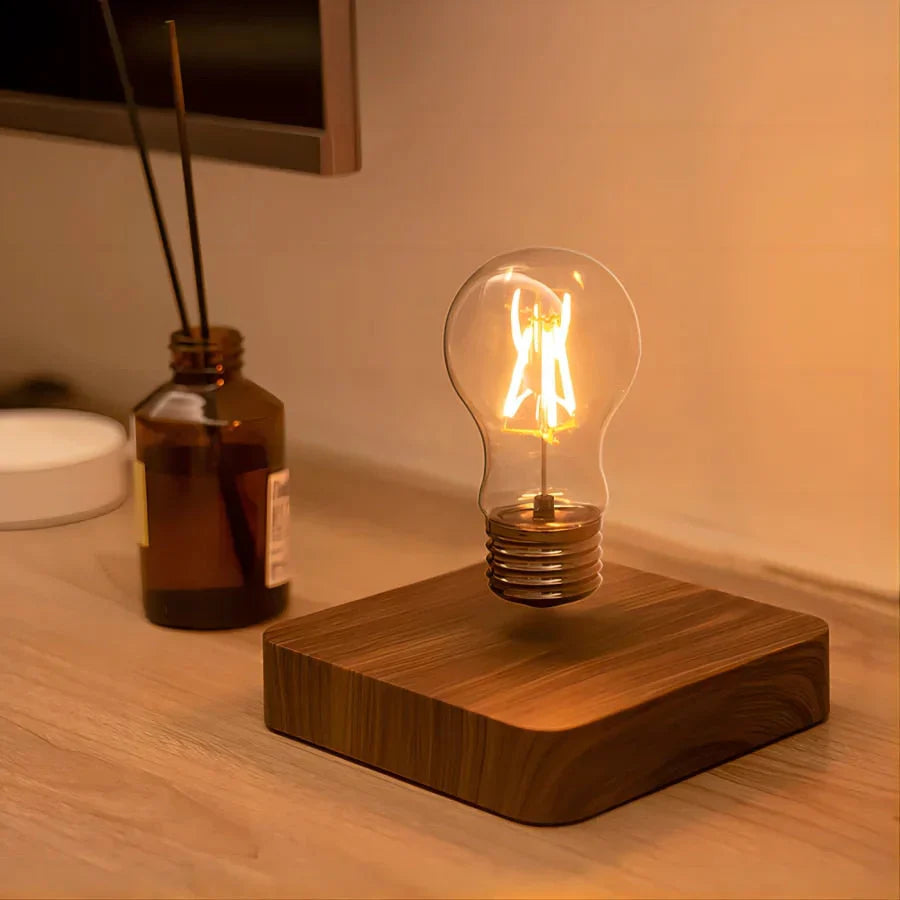 Moderne Bordlampe med Flydende Design og Valnøddebasis 3