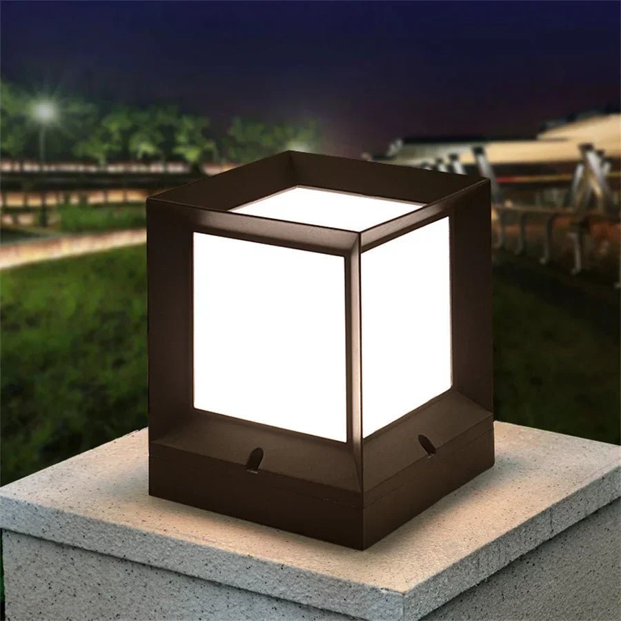 Moderne Udendørs Lampe til Indkørsler og Haver med 12W LED Belysning 0