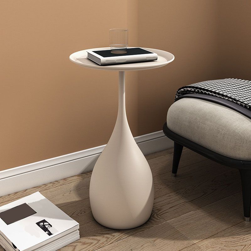 Rundt Metalbord med Fod i Moderne Stil 1