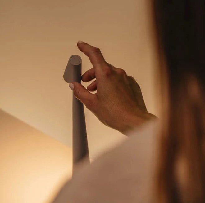 Trådløs LED Læselampe Minimalistisk Design Genopladelig Aluminium 2