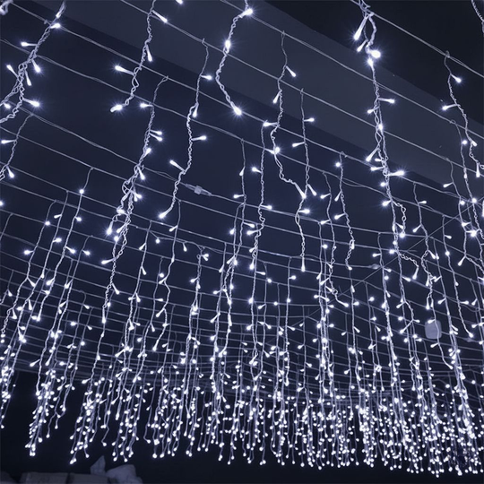 Udendørs LED Lyskæde 50m med Istap Design - Festlig Belysning til Haven og Arrangementer 1