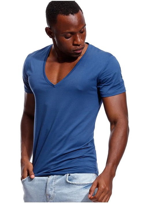 Herre-T-shirt med dyb V-hals