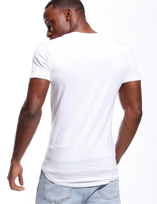 Herre-T-shirt med dyb V-hals