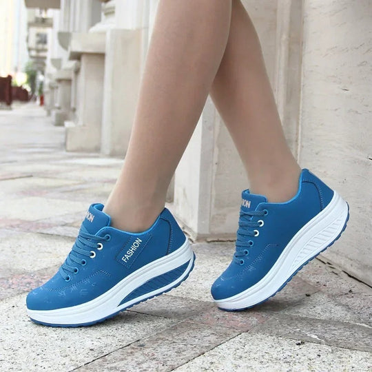 Platform Wedge Lace-Up Sneakers til kvinder