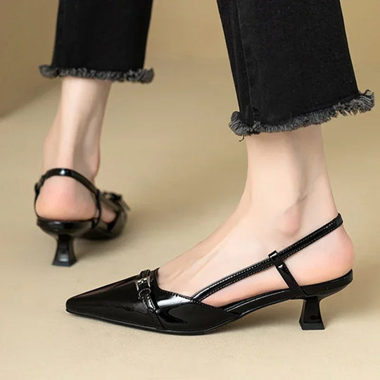 Kvinders blanke slingback sandaler med mellemhæl