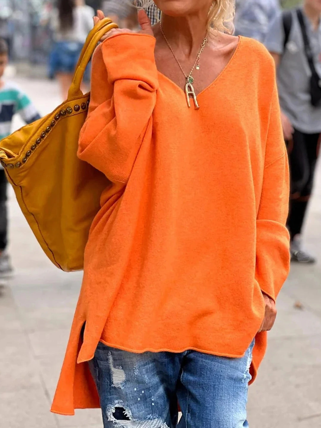 Oversized strikket sweater med V-hals til kvinder